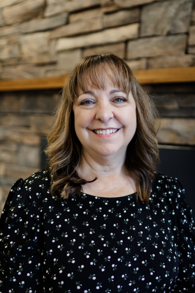 Angela Schmidtgall, Bookkeeper